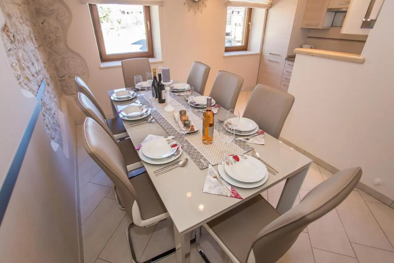 Rustic-Holiday Home Vani With Tavern, Near Porec Nova Vas  Chorvatsko