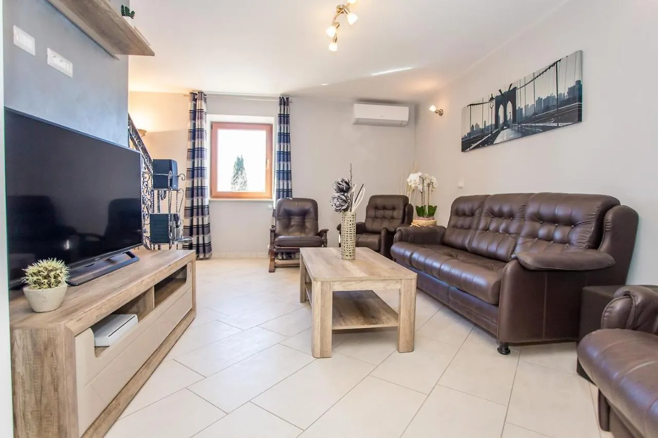 Rustic-Holiday Home Vani With Tavern, Near Porec Nova Vas